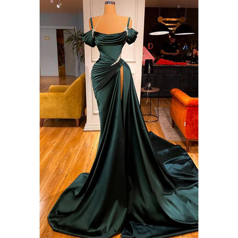 Robe de soirée longue trapèze à bretelles spaghetti et perles avec fente