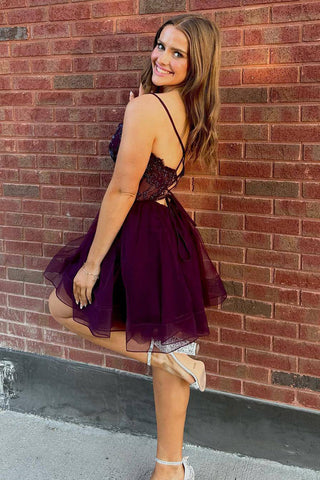 Robe de bal de promo Sensational Instincts, coupe trapèze, bretelles spaghetti, corset violet et perles