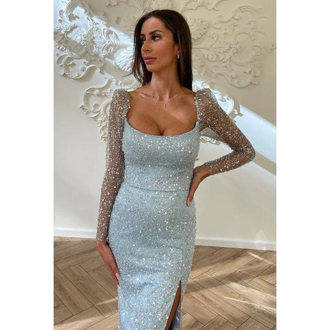 Elegante y lujoso vestido de fiesta de graduación con mangas largas cuadradas, corte sirena brillante y abertura lateral