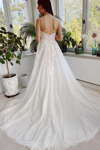 Charming Garden Spaghetti Straps A-Line Lace Wedding Dress