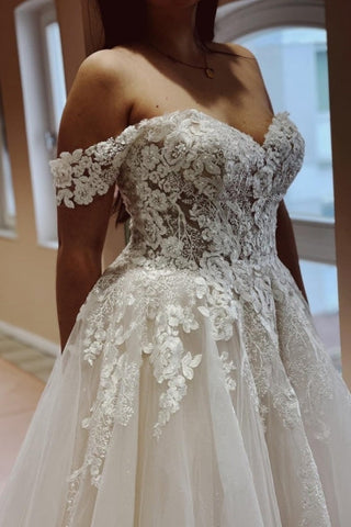Charming Off the Shoulder Strapless A-Line Lace Tulle Wedding Dress
