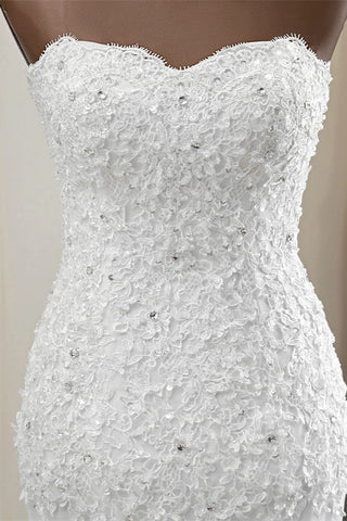 Chic Long Mermaid Strapless Lace Appliques Wedding Dress