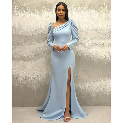 Robe de soirée longue à manches longues et perles, chic et moderne 