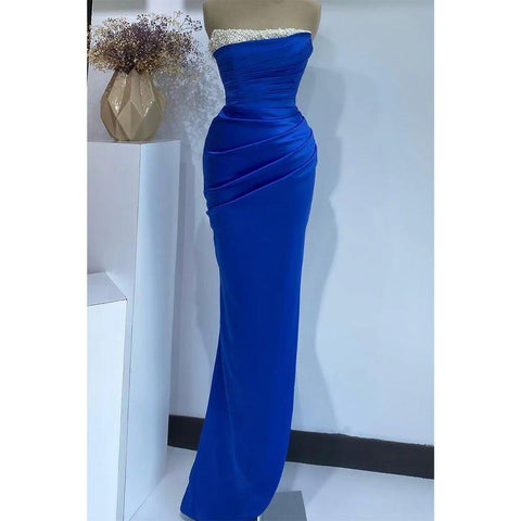 Vestido de noche largo azul con cuentas y sin tirantes, elegante y moderno 