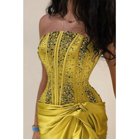 Robe de soirée longue plissée jaune à perles, chic et moderne, sans bretelles 