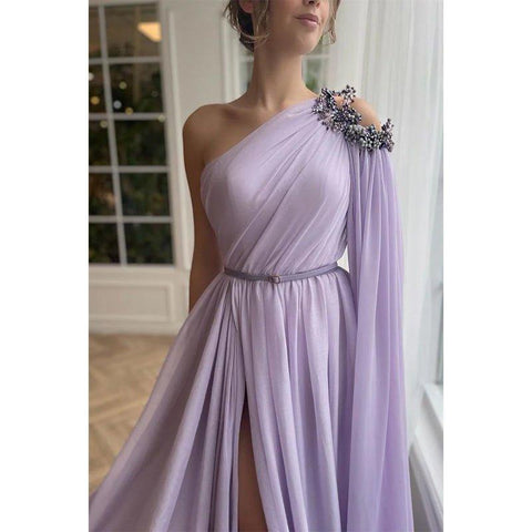 Robe de bal longue style bohème chic à une épaule et perles