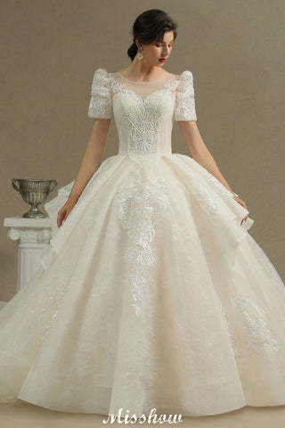 Chic Short Sleeves Tulle Lace Appliques Bridal Gown Spring Garden Wedding Dress
