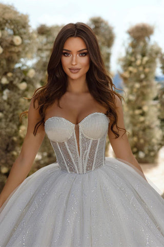 Chic Sweetheart A-line Sleeveless Glitter Tulle Wedding Dress With Train