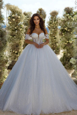 Chic Sweetheart A-line Sleeveless Glitter Tulle Wedding Dress With Train