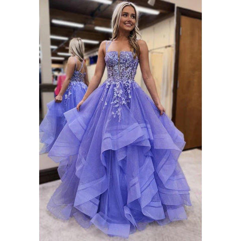 Vestido de fiesta clásico y atemporal de tul con tirantes cruzados, sin mangas, corte A y apliques