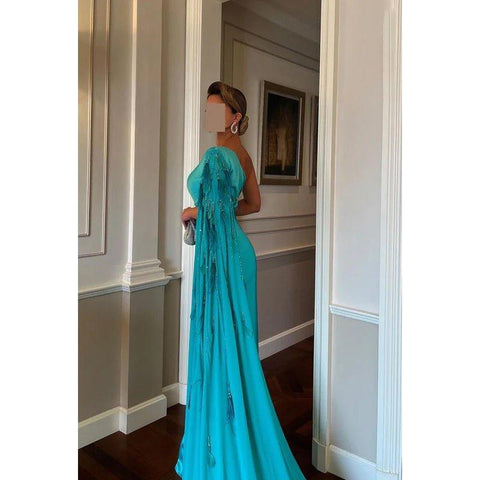 Robe de bal formelle classique et intemporelle à une épaule, fourreau et froncée