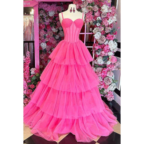 Vestido clásico y atemporal de fiesta de noche con tirantes finos y corte A