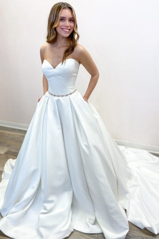 Classy Long A-Line Sweetheart Backless Wedding Dress With Pockets