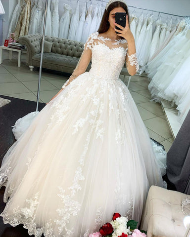 Classy Long Princess Appliques Lace Tulle Wedding Dress with Sleeves