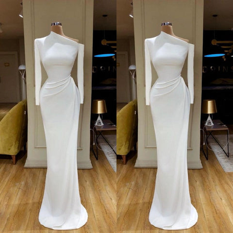 Robe de soirée sirène blanc crème à col sublime et manches longues
