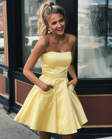Cute Yellow A-line Strapless Satin Short Prom Homecoming Dresses with Pockets