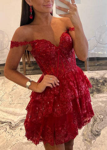 Vestido corto de fiesta de bienvenida con escote corazón y corte en A y volantes