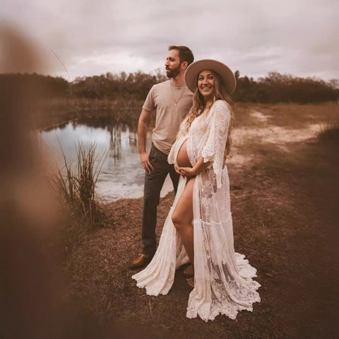 White lace short-sleeved maternity dress maternity v-neck maternity evening dress