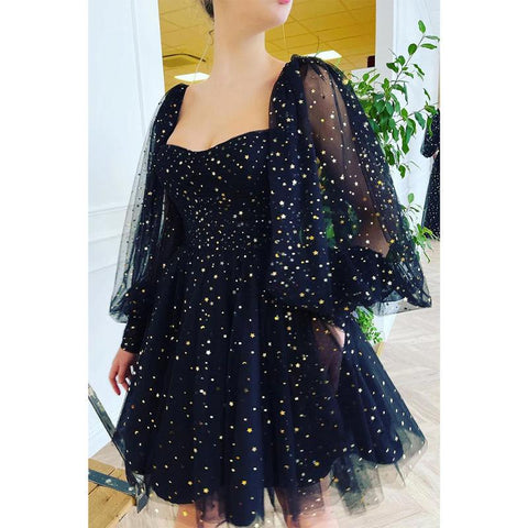 Vestido formal negro de manga larga con escote corazón y purpurina 