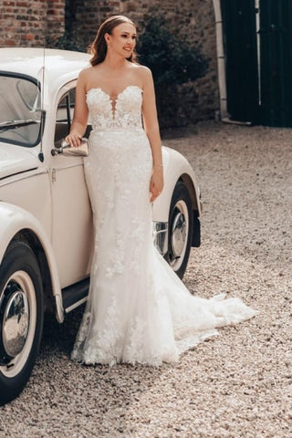 Designer Long Ivory Mermaid Strapless Lace Wedding Dress with Train