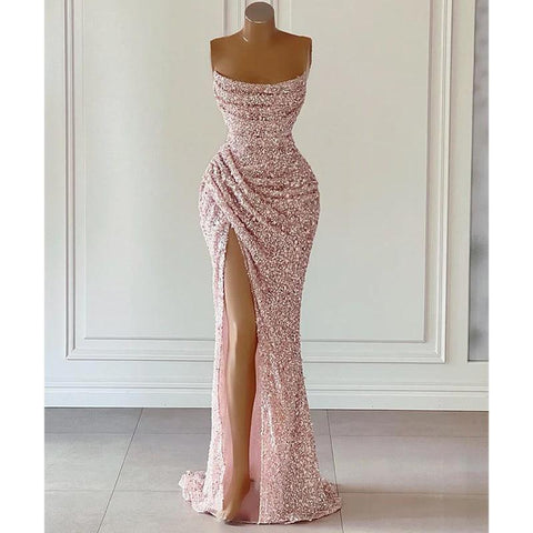 Robe de bal longue à plis plongeants et fente latérale 