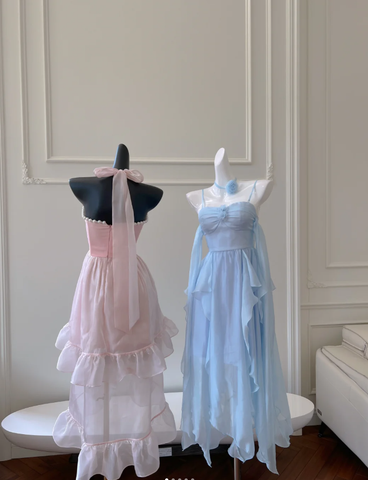 Vestido sencillo de fiesta de bienvenida con tirantes finos azules y gasa Y8581