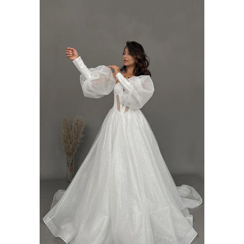 Vestido de fiesta largo de tul con cuentas y encaje con tirantes finos y escote en forma de A 