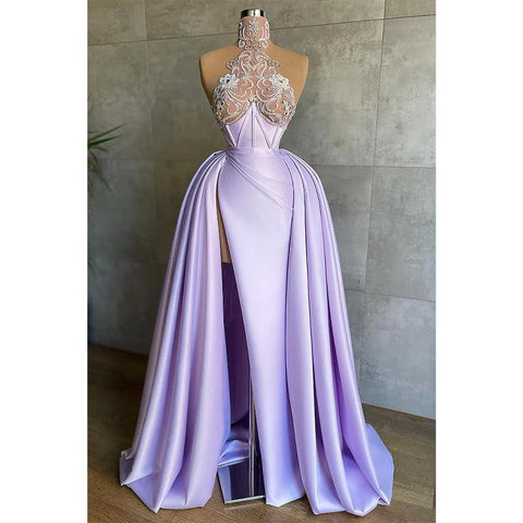 Robe de soirée longue et élégante à décolleté illusion et perles 