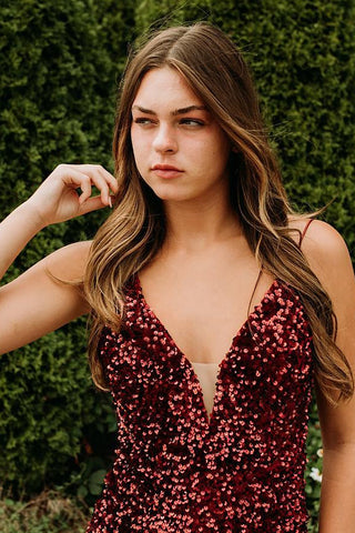 Robe fourreau courte à sequins pour le bal de promo, dos croisé