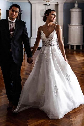 Elegant A-line V-neck Lace Tulle Spaghetti Strap Wedding Dress