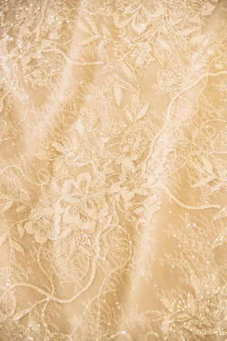 Elegant Illusion neck Cap Sleeve Appliques Tulle A-line Princess Wedding Dress