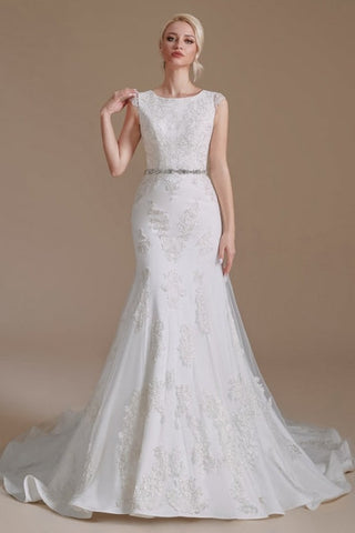 Elegant Jewel Sleeveless Mermaid Floor-Length Satin Wedding Dresses with Lace