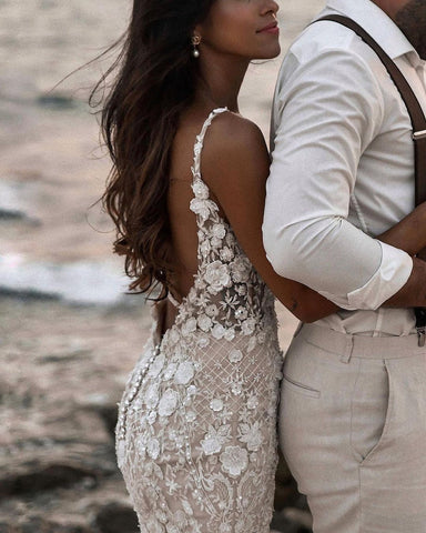 Elegant Long Mermaid V-neck Floral Lace Backless Wedding Dress