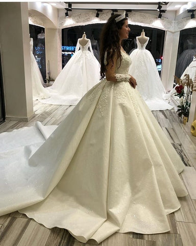 Elegant Long Princess Sweetheart Satin Wedding Dress with Sleeves