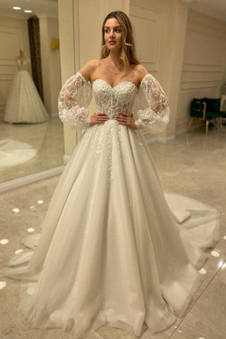 Elegant Long Sleeve A-Line Sweetheart Backless Appliques Lace Wedding Dress