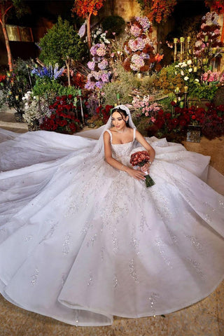 Elegant Long White A-line Appliques Lace Straps Weeding Dress