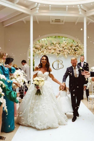 Elegant Off The Shoulder Sleeveless A-Line Wedding Dresses With Lace