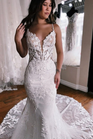 Elegant spaghetti straps sleeveless mermaid lace wedding dress