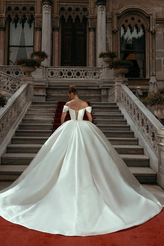 Elegant Sweetheart Off-the-shoulder Wedding Dresses Sweep Train