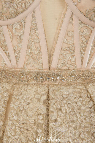 Elegant Tulle Lace Ball Gown Shaghetti Sweetheart Sleevless Wedding Dress