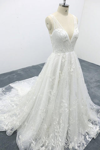 Elegant V-neck Appliques Tulle A-line Wedding Dress