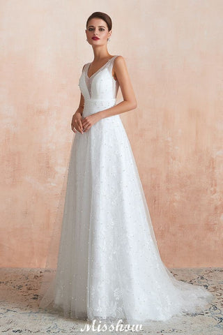 Elegant V-Neck Tulle Pearls Wedding Dress Beach Bridal Gown