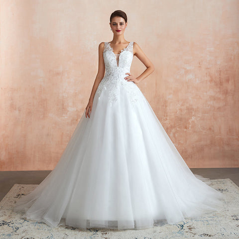 Exquisite Long A-line Appliques Lace Tulle Wedding Dress