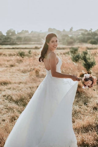 Exquisite Spaghetti Strap Sleeveless A-Line Floor-Length Lace Wedding Dresses