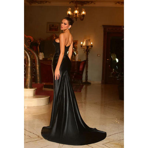 Robe de soirée longue en satin froncé à paillettes, sans bretelles et décolleté plongeant