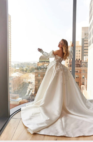 Long Ball Gown Off the Shoulder Sequined Applique Lace Wedding Dresses with Slit