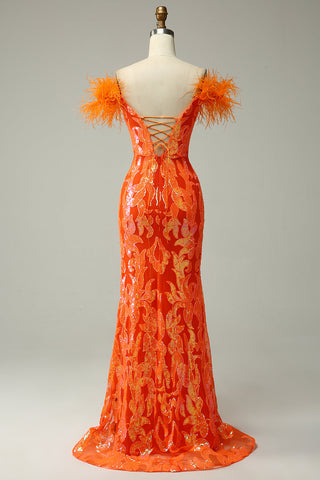 Robe de bal longue orange sirène à épaules dénudées et plumes