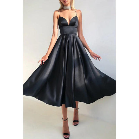 Vestido de fiesta sencillo con escote en V y tirantes finos 