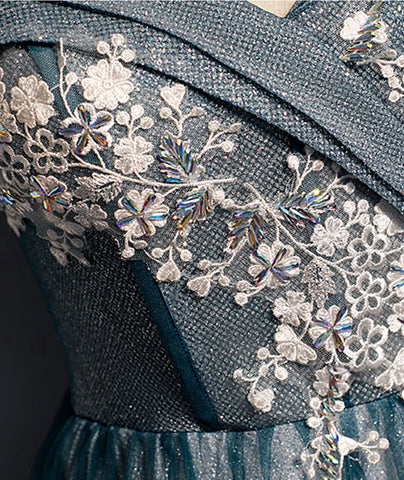 Vestido largo de fiesta azul de tul y encaje con hombros descubiertos, modelo s105