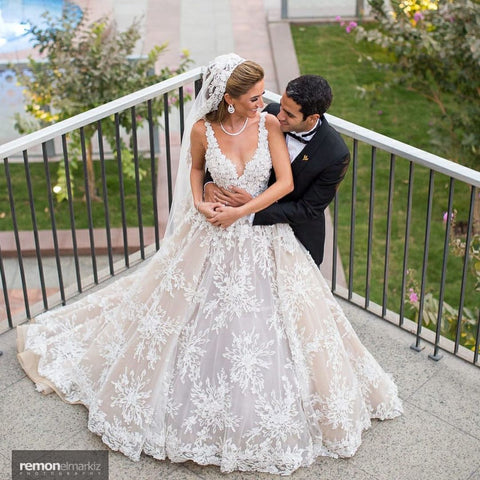 Glamorous Long A-line V-neck Lace Wedding Dress